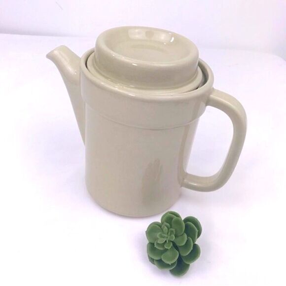 Pfaltzgraff 490 Oatmeal Classic Tall Teapot Pitcher - Picture 1 of 16